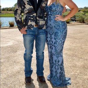 Blue prom dress